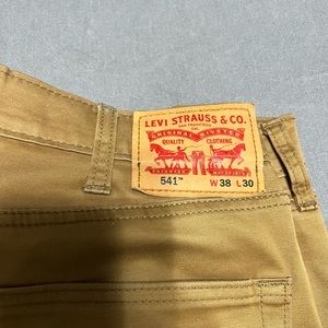 Levis (541) athletic fit